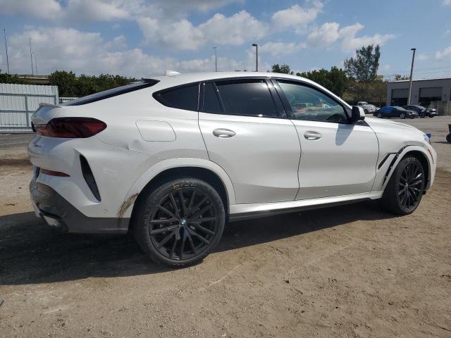 5UXCY6C02P9P83587 - 2023 BMW X6 XDRIVE40I WHITE photo 3
