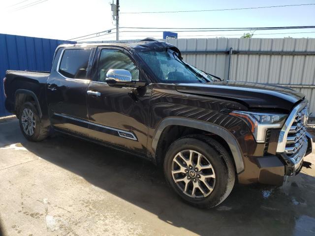 5TFMA5AB0NX004561 - 2022 TOYOTA TUNDRA CREWMAX PLATINUM ყავისფერი ფოტო 4