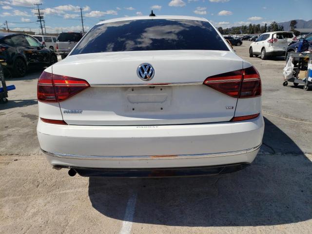 1VWDT7A32HC062243 - 2017 VOLKSWAGEN PASSAT R-LINE أبيض صورة 6
