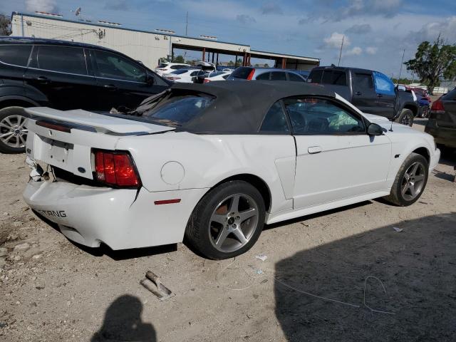 1FAFP45X42F199241 - 2002 FORD MUSTANG GT WHITE photo 3
