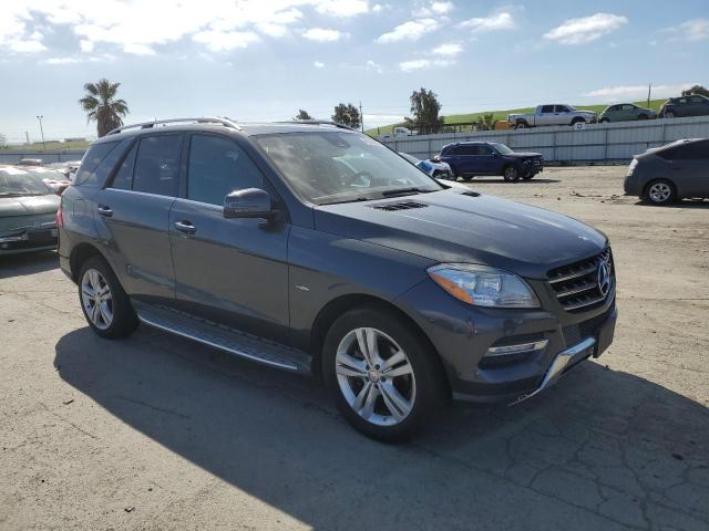 4JGDA5HB3CA074752 - 2012 MERCEDES-BENZ ML 350 4MATIC GRAY photo 4