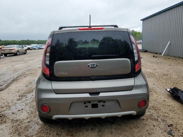 KNDJP3A55K7636242 - 2019 KIA SOUL + GRAY photo 6