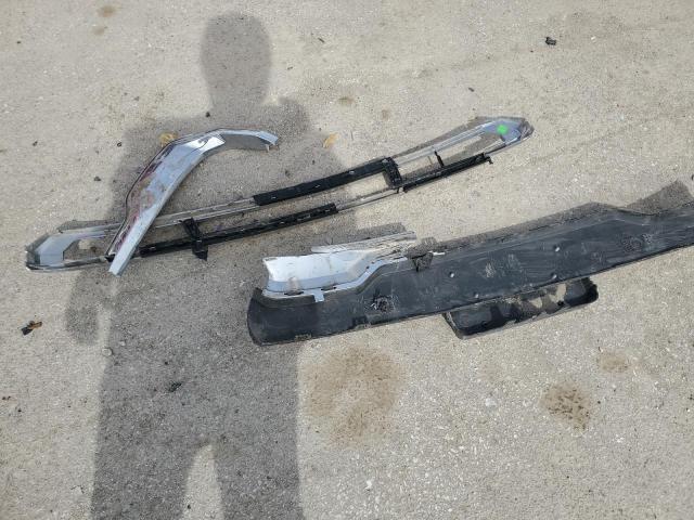 LRBFX1SA1JD006321 - 2018 BUICK ENVISION ESSENCE Бордовий фото 13