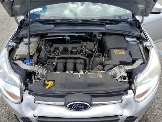 1FADP3F28DL107704 - 2013 FORD FOCUS SE SILVER photo 11