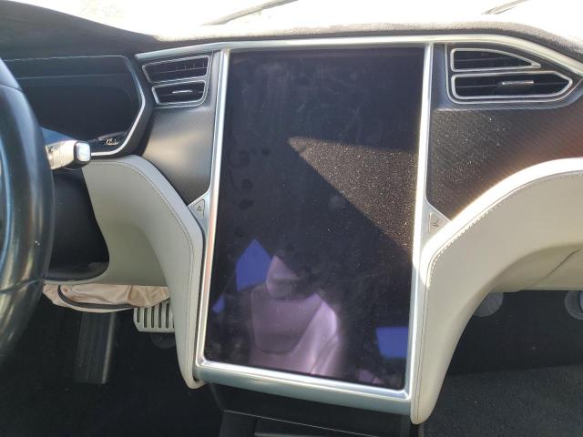 5YJSA1E43GF141177 - 2016 TESLA MODEL S ვერცხლისფერი ფოტო 9