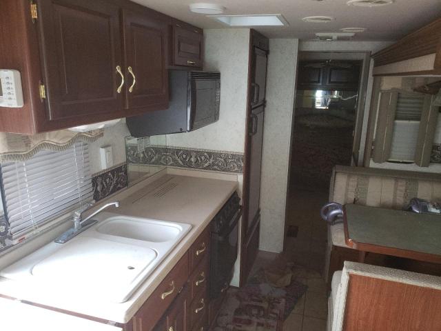 5B4MP67G333363985 - 2003 NWMR MOTORHOME W22 WHITE photo 9