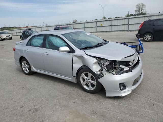 2T1BU4EE1CC785339 - 2012 TOYOTA COROLLA BASE SILVER photo 4