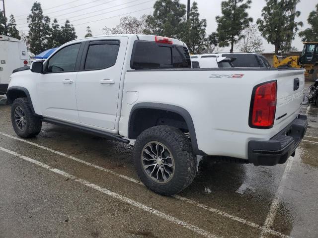 1GCGTEENXN1192522 - 2022 CHEVROLET COLORADO ZR2 WHITE photo 2