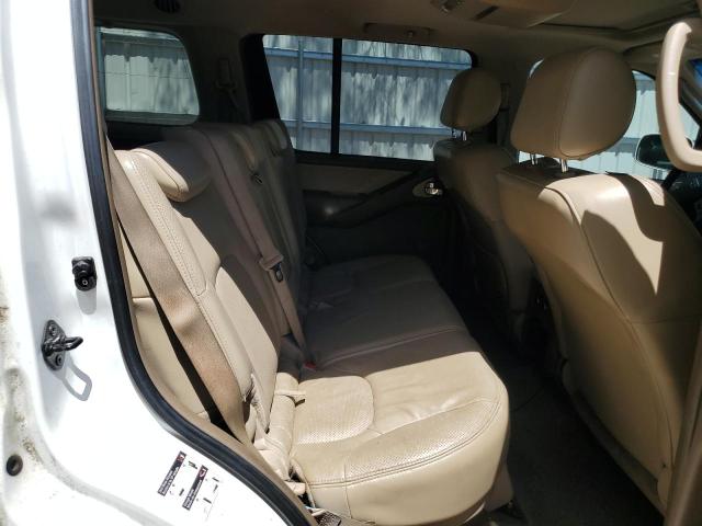 5N1AR18U05C722903 - 2005 NISSAN PATHFINDER LE 白色 照片 10