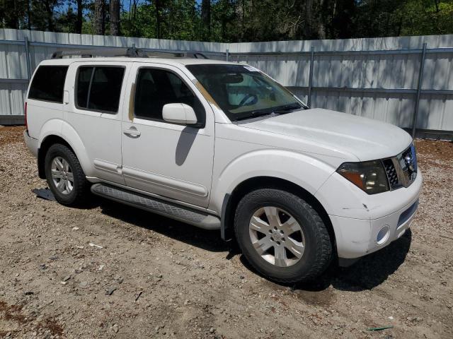 5N1AR18U05C722903 - 2005 NISSAN PATHFINDER LE 白色 照片 4
