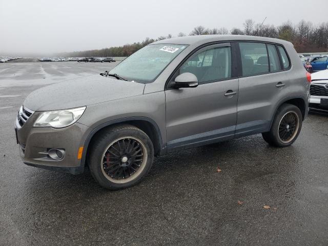 2009 VOLKSWAGEN TIGUAN S, null