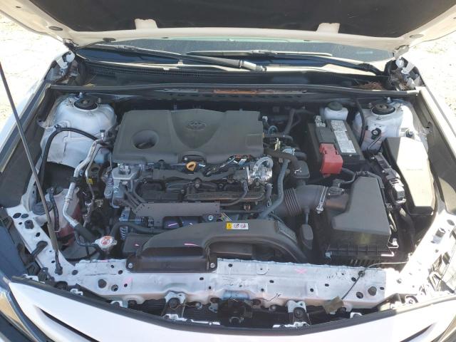 4T1G11AK1RU911313 - 2024 TOYOTA CAMRY SE NIGHT SHADE WHITE photo 11