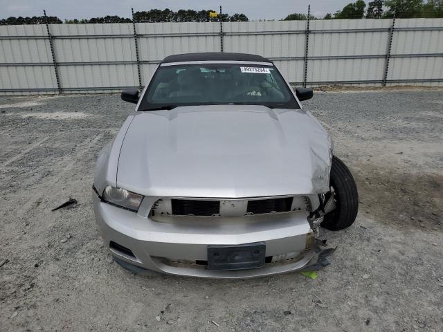 1ZVB8PEMXB5118249 - 2011 FORD MUSTANG SILVER photo 5