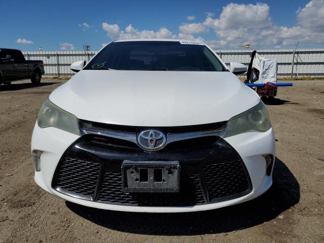 4T1BF1FKXGU182990 - 2016 TOYOTA CAMRY LE WHITE photo 5