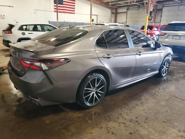 4T1G11AK1RU192757 - 2024 TOYOTA CAMRY SE NIGHT SHADE GRAY photo 3