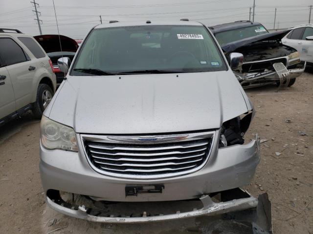 2A4RR6DG2BR656310 - 2011 CHRYSLER TOWN & COU LIMITED SILVER photo 5