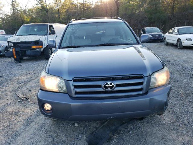 JTEEP21A340058870 - 2004 TOYOTA HIGHLANDER BLUE photo 5