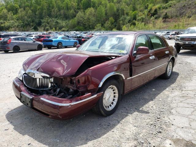 1LNHM83W8YY906394 - 2000 LINCOLN TOWN CARTIER MAROON photo 1