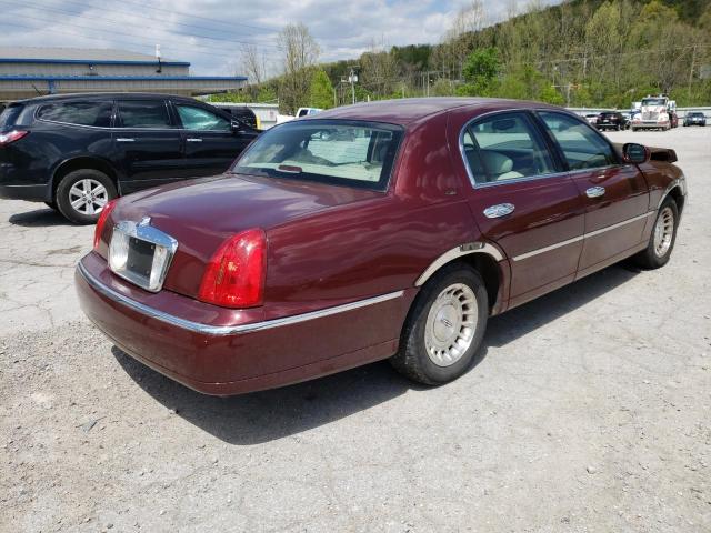 1LNHM83W8YY906394 - 2000 LINCOLN TOWN CARTIER MAROON photo 3