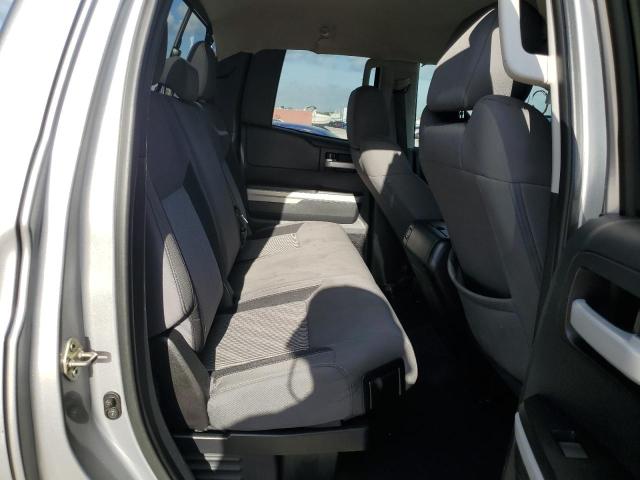 5TFRY5F1XGX206327 - 2016 TOYOTA TUNDRA DOUBLE CAB SR/SR5 SILVER photo 10