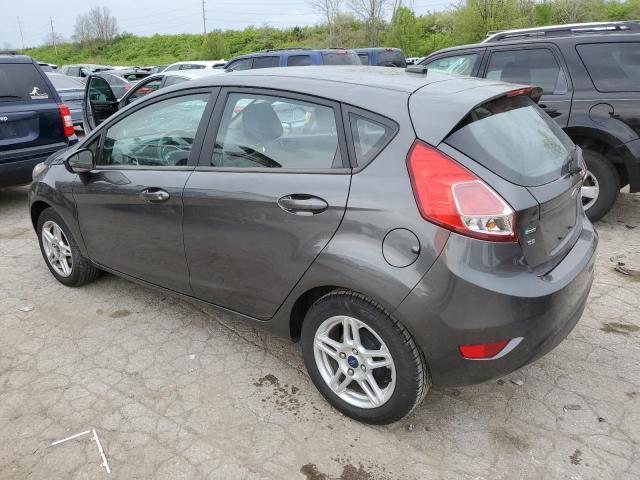 3FADP4EJ0KM142960 - 2019 FORD FIESTA SE GRAY photo 2