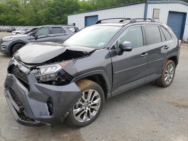 2T3C1RFV4LW082784 - 2020 TOYOTA RAV4 XLE PREMIUM GRAY photo 1