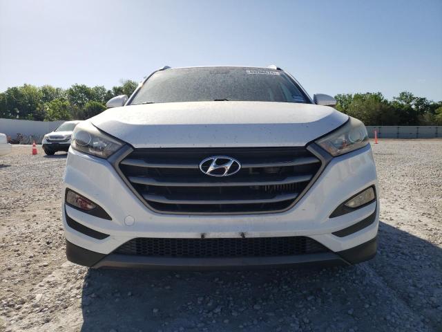 KM8J3CA24GU052646 - 2016 HYUNDAI TUCSON LIMITED WHITE photo 5