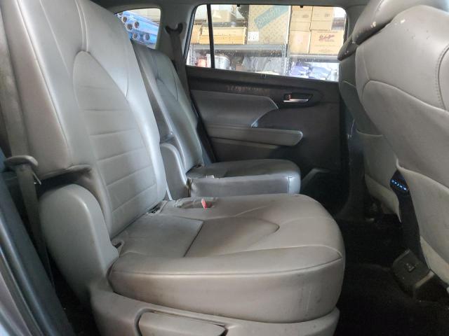 5TDHZRAH0NS127210 - 2022 TOYOTA HIGHLANDER XLE 蓝色 照片 11