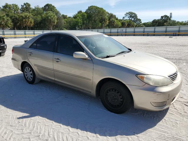 4T1BE32K35U563355 - 2005 TOYOTA CAMRY LE TAN photo 4