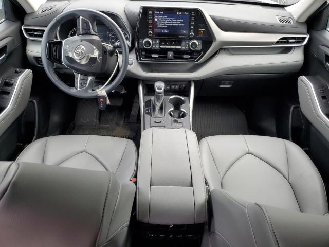 5TDGZRBH2MS153249 - 2021 TOYOTA HIGHLANDER XLE SILVER photo 8