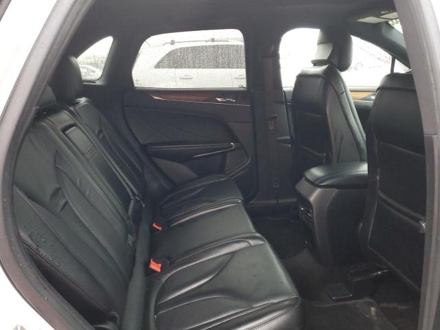 5LMCJ2C92HUL23656 - 2017 LINCOLN MKC SELECT Weiß Foto 10