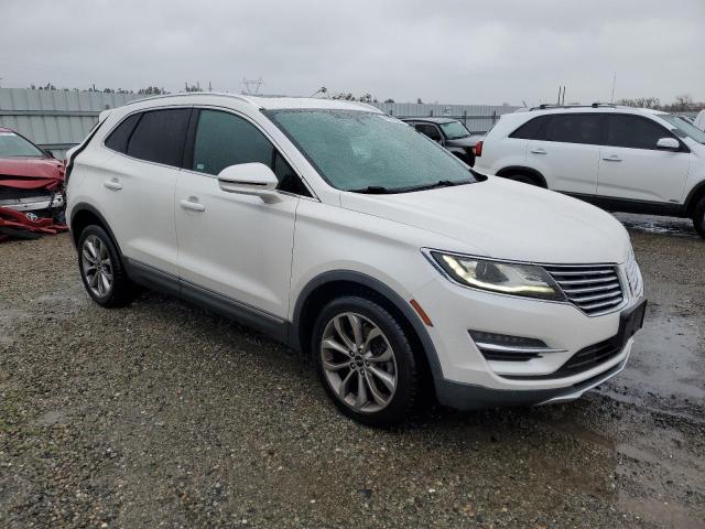 5LMCJ2C92HUL23656 - 2017 LINCOLN MKC SELECT Weiß Foto 4