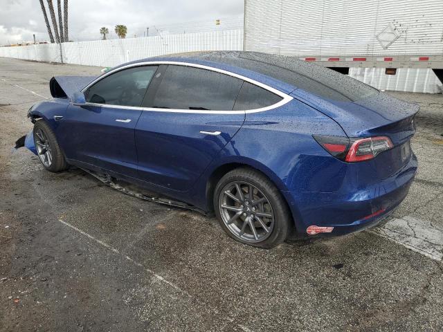 5YJ3E1EA6JF077979 - 2018 TESLA MODEL 3 BLUE photo 2