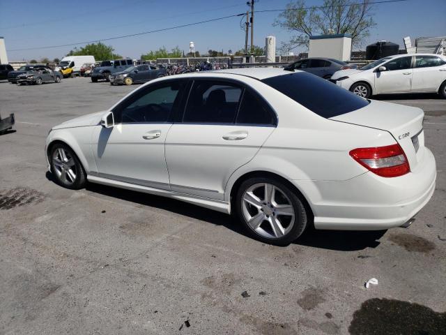 WDDGF5EB2BR134887 - 2011 MERCEDES-BENZ C300 300 WHITE photo 2