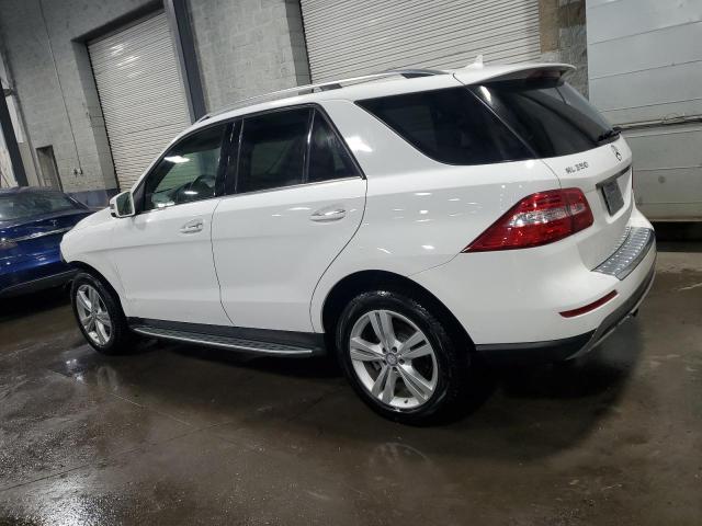 4JGDA5HB8FA498383 - 2015 MERCEDES-BENZ ML 350 4MATIC WHITE photo 2