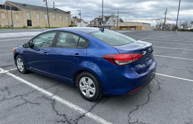 3KPFK4A75JE278490 - 2018 KIA FORTE LX BLUE photo 3