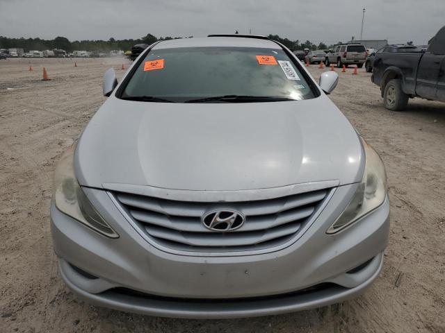 5NPEB4AC2DH572566 - 2013 HYUNDAI SONATA GLS SILVER photo 5