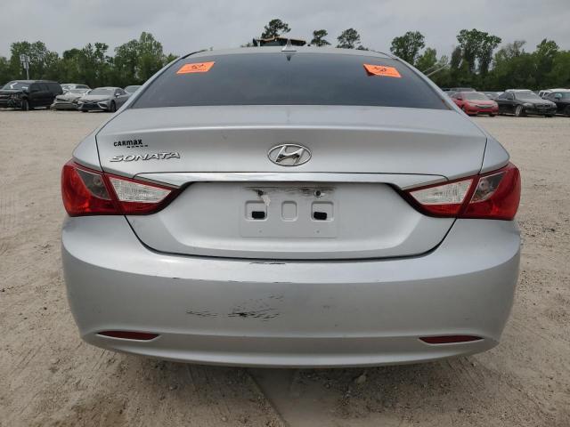 5NPEB4AC2DH572566 - 2013 HYUNDAI SONATA GLS SILVER photo 6