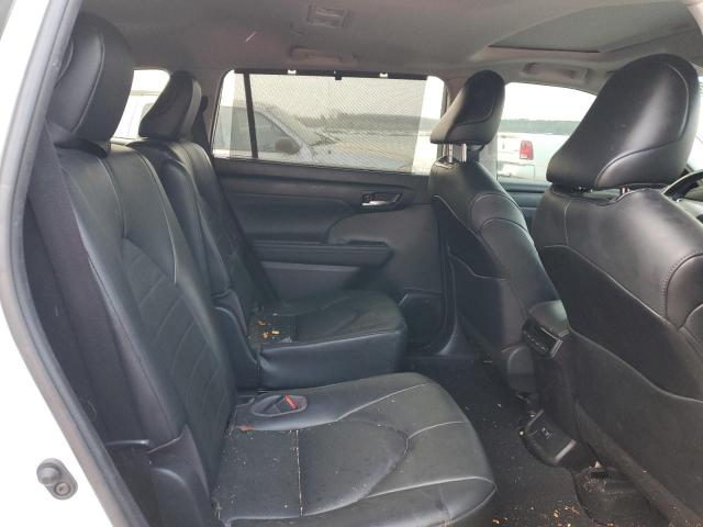 5TDGZRAH4MS042865 - 2021 TOYOTA HIGHLANDER XLE WHITE photo 10