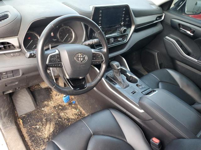5TDGZRAH4MS042865 - 2021 TOYOTA HIGHLANDER XLE WHITE photo 8