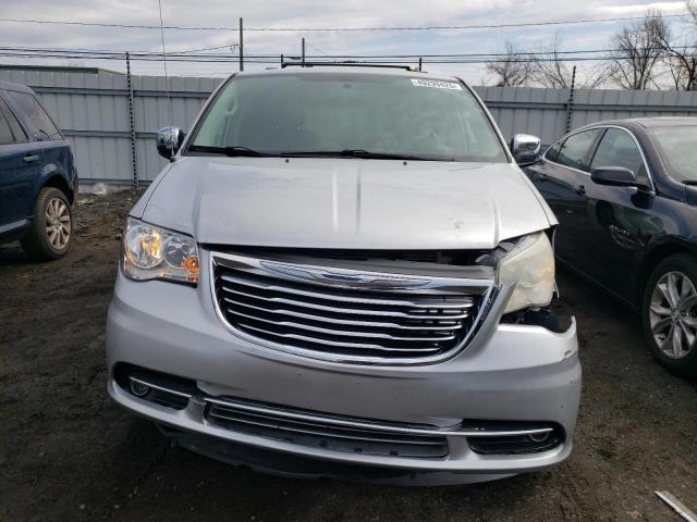 2C4RC1CG3CR156363 - 2012 CHRYSLER TOWN & COU TOURING L SILVER photo 5