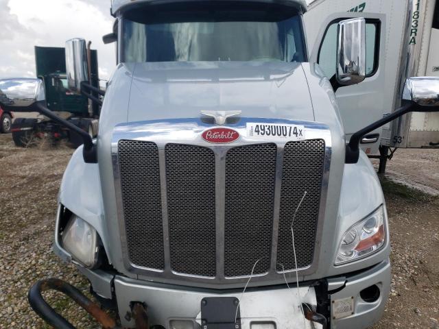 1XPBDP9XXKD490012 - 2019 PETERBILT 579 SILVER photo 7