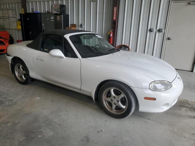 JM1NB353520229278 - 2002 MAZDA MX-5 MIATA BASE WHITE photo 4