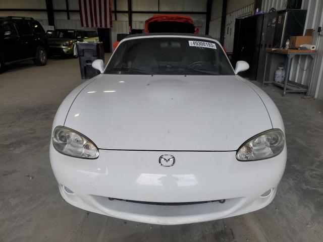 JM1NB353520229278 - 2002 MAZDA MX-5 MIATA BASE WHITE photo 5