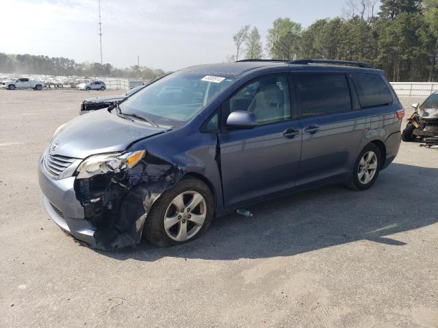 5TDKK3DC7FS632542 - 2015 TOYOTA SIENNA LE SILVER photo 1