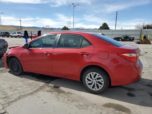 2T1BURHE3JC024057 - 2018 TOYOTA COROLLA L RED photo 2