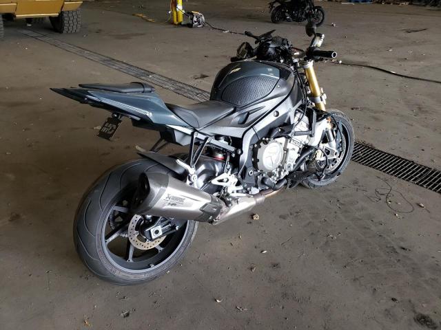 WB10D6208HZ761741 - 2017 BMW S 1000 R GRAY photo 4