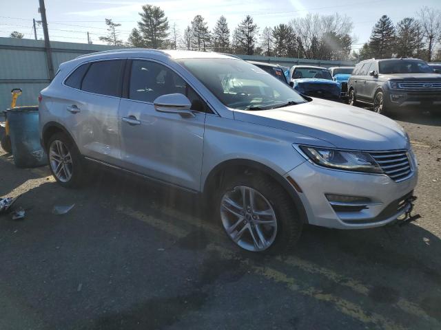 5LMCJ3D97HUL63106 - 2017 LINCOLN MKC RESERVE ვერცხლისფერი ფოტო 4