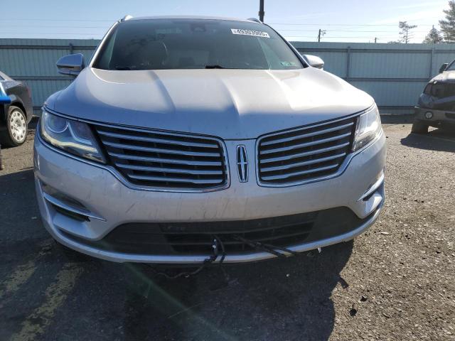 5LMCJ3D97HUL63106 - 2017 LINCOLN MKC RESERVE ვერცხლისფერი ფოტო 5
