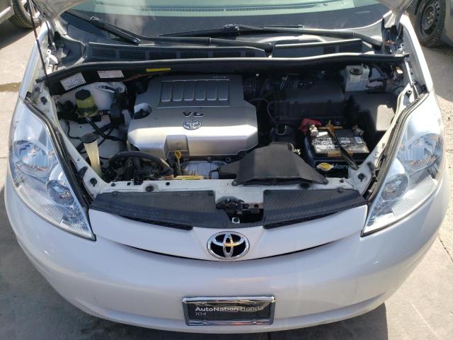 5TDBK22C18S016335 - 2008 TOYOTA SIENNA XLE WHITE photo 12